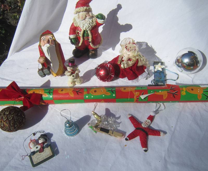 lot 485 image: Christmas Lot