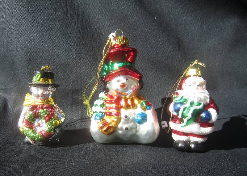 lot 522 image: Christmas Ornaments - Blown Glass and Ceramic Ornaments
