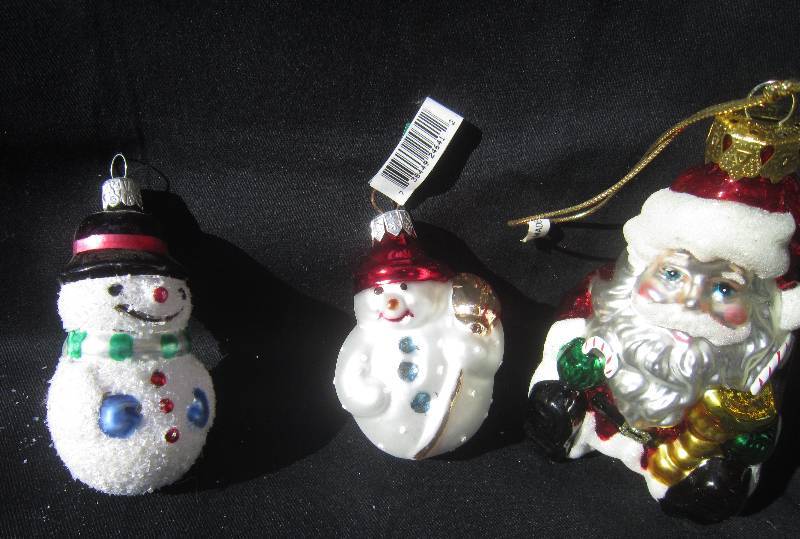 lot 544 image: Christmas Ornaments - Blown Glass Ornament