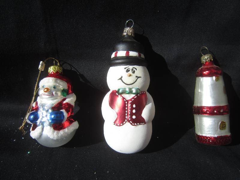 lot 545 image: Christmas Ornaments - Blown Glass Ornament
