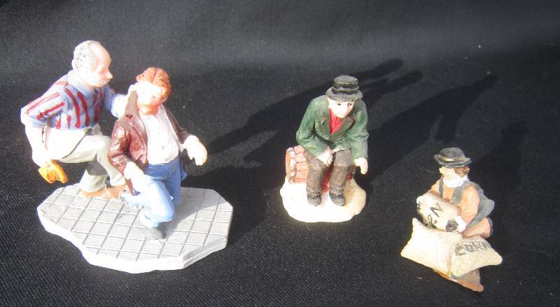 lot 593 image: Village People for Christmas Houses