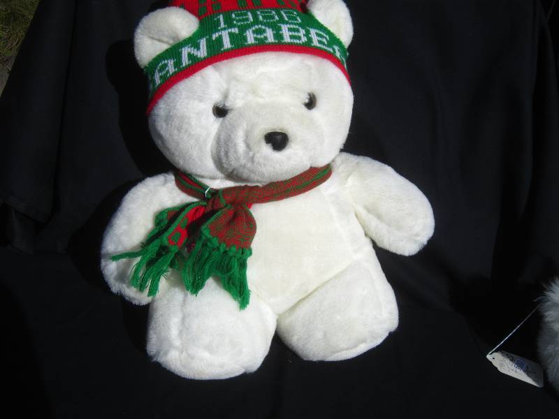 lot 602 image: 1986 Santa Bear