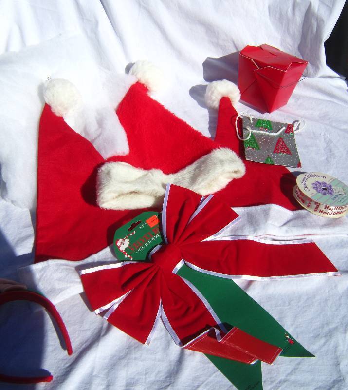 lot 617 image: Christmas Lot