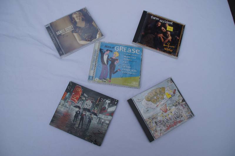 lot 746 image: Lot of CDs including one Karaoke