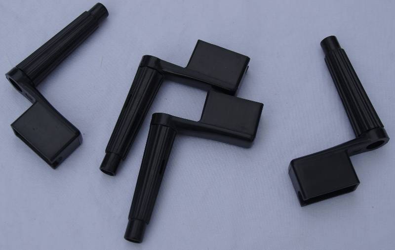 lot 754 image: Guitar Winders - Pickers Pal