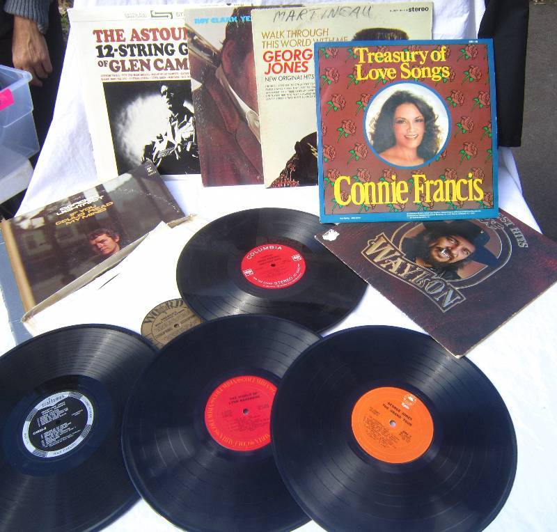 lot 818 image: Lot of Records