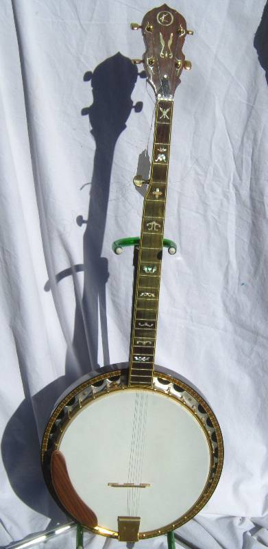 lot 634 image: Kay Banjo with lots of beautiful wood inlay.