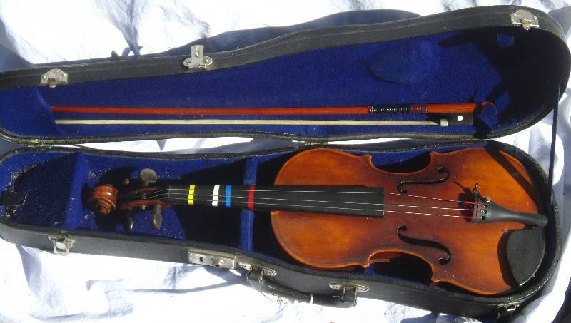 lot 651 image: 12 Size Suzuki Violin with Case and Bow.