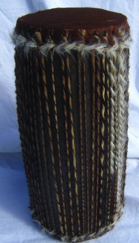 lot 672 image: Hand Drum