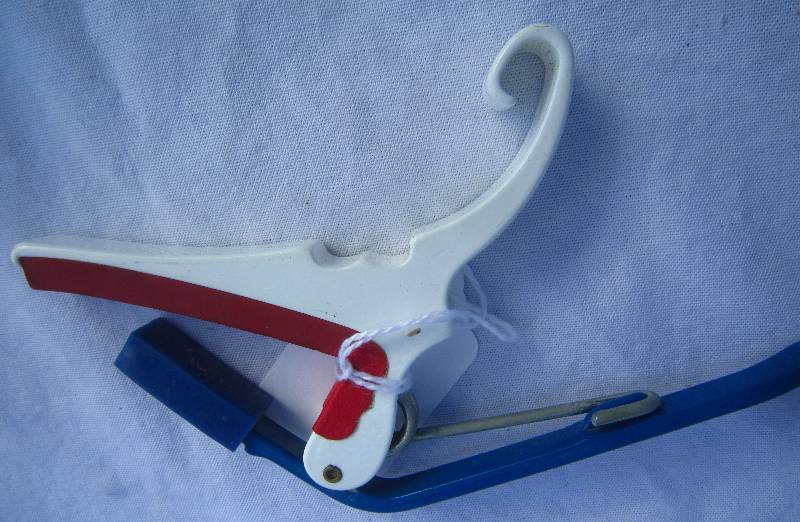 lot 689 image: Freedom Kyser Capo for Acoustic Guitar