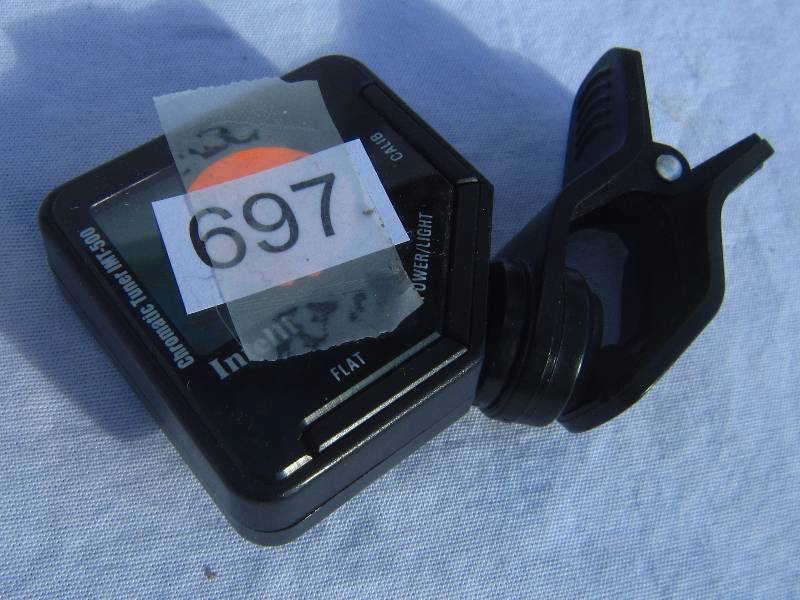 lot 697 image: Intelli IMT-500 Tuner with no back.