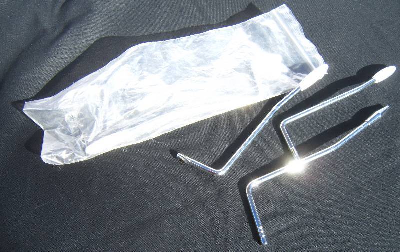 lot 703 image: (4) Electric Guitar Tremelo Bars.