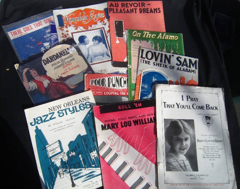 lot 715 image: Lot of Sheet Music