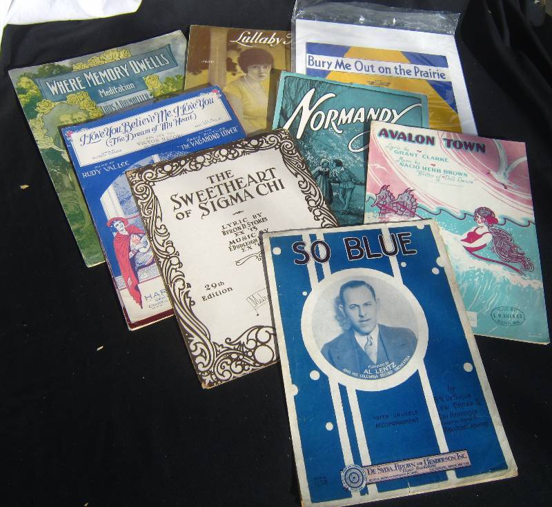 lot 716 image: Lot of Sheet Music