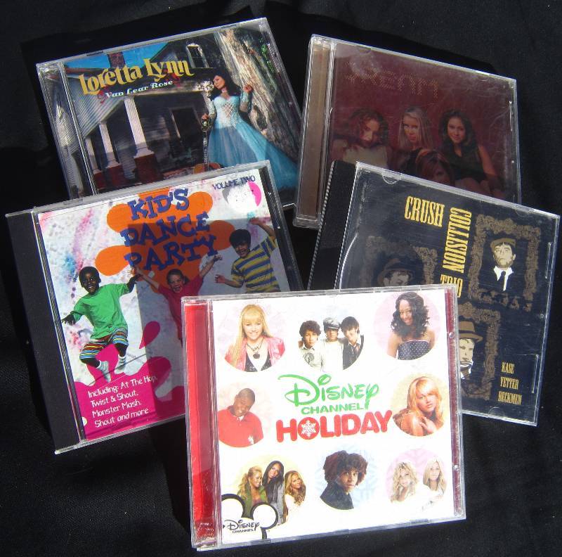 lot 724 image: Lot of CDs