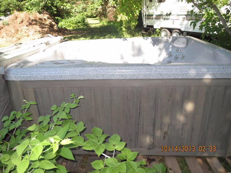 Hot Tub  - Sweetwater SPA