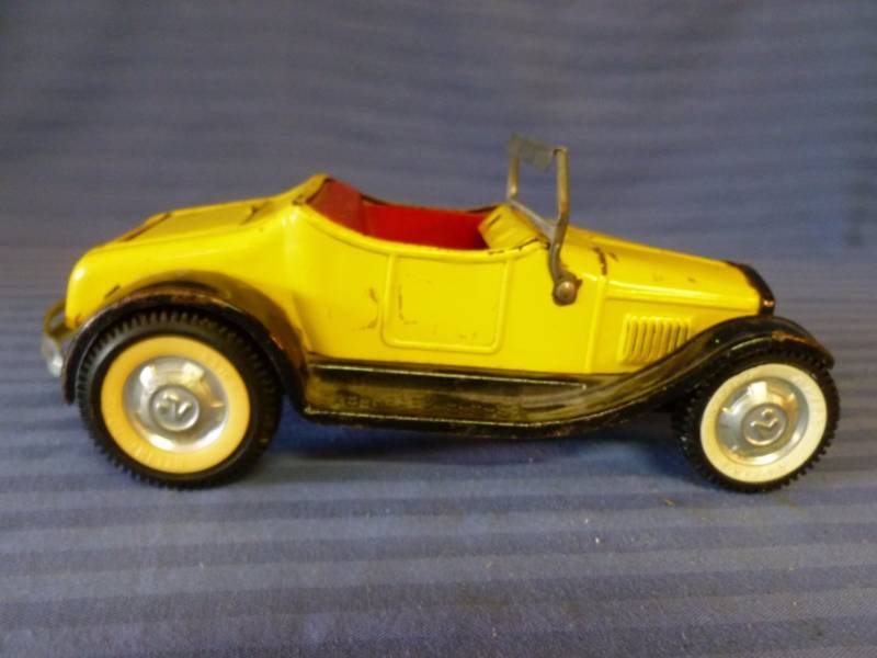 lot 14 image: Vintage Nylint Toys