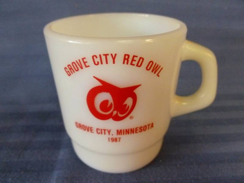 lot 33 image: Red Owl Cup