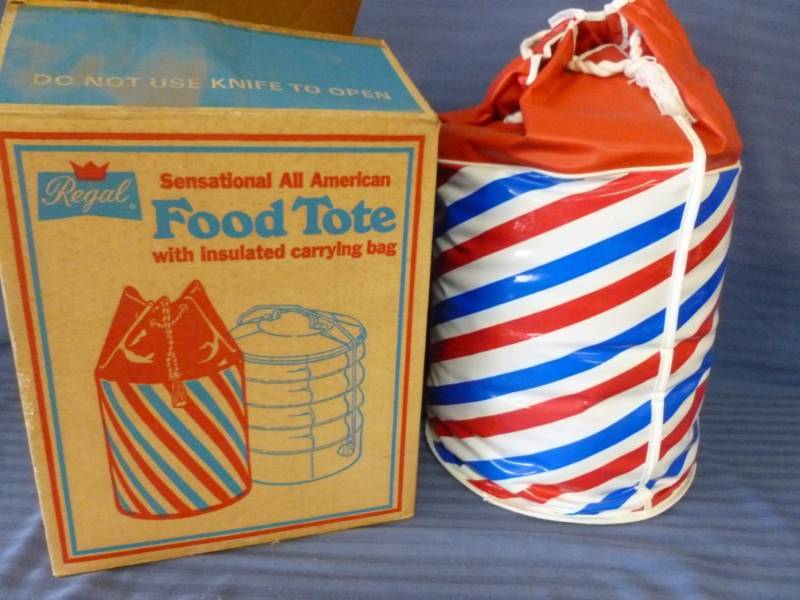 lot 40 image: Vintage Food Tote