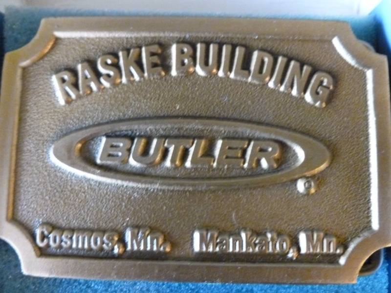 lot 53 image: Collectible Belt Buckle