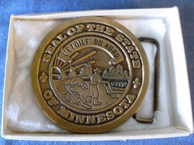 lot 59 image: Collectible Belt Buckle