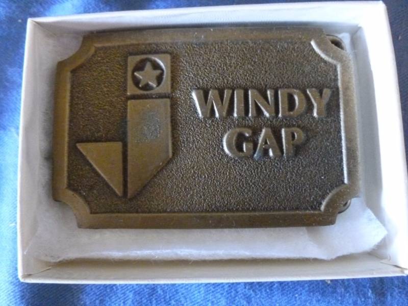 lot 68 image: Collectible Belt Buckle