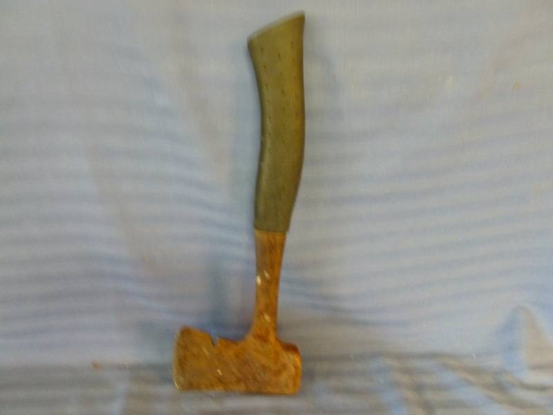 lot 94 image: Camp Ax