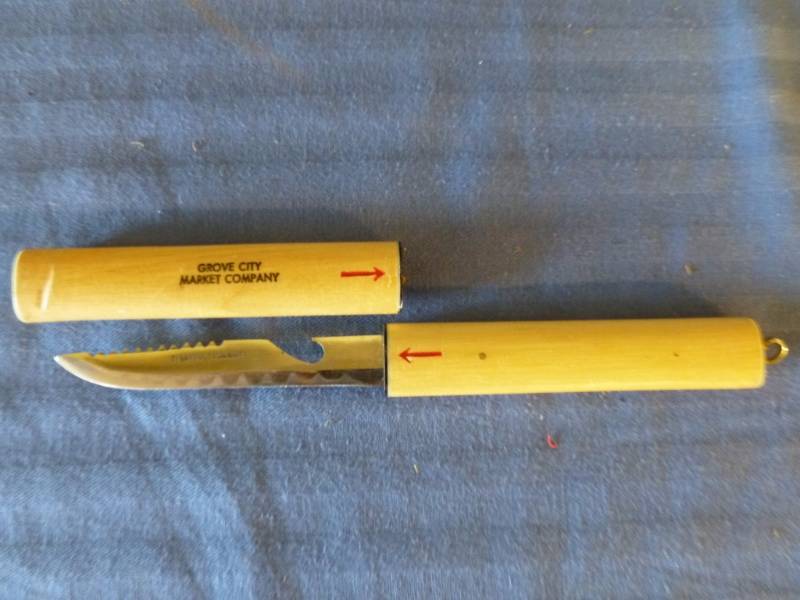 lot 98 image: Advertisement Knife