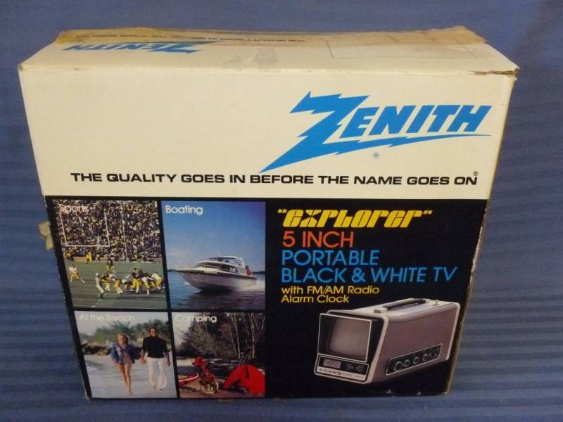 lot 102 image: Zenith Portable T.V