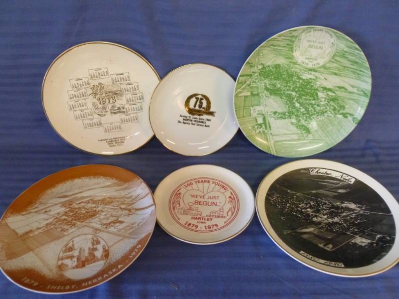 lot 107 image: Advertisement Plates