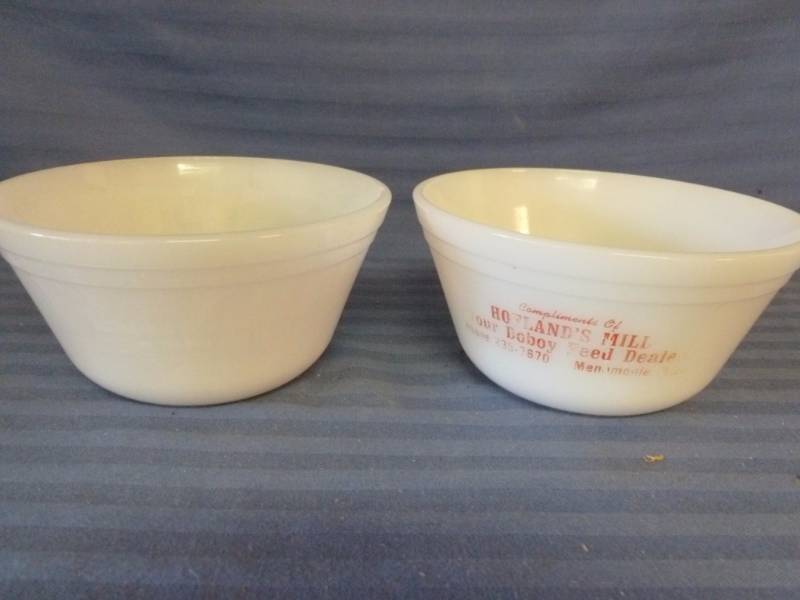 lot 152 image: Vintage Federal Glass