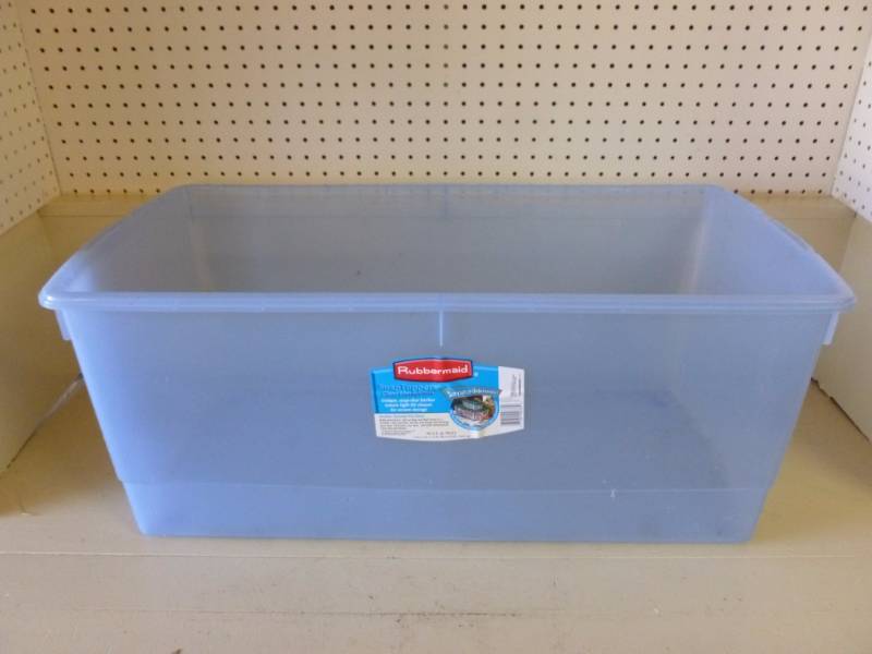 lot 198 image: Storage Tote