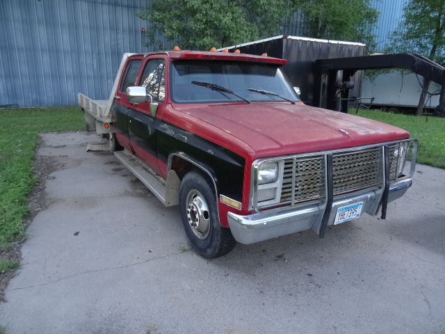 GMC 1 ton dually
