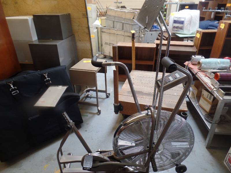 lot 17 image: Stationary Bike