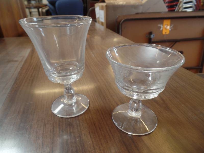 lot 29 image: Goblets and Sherberts