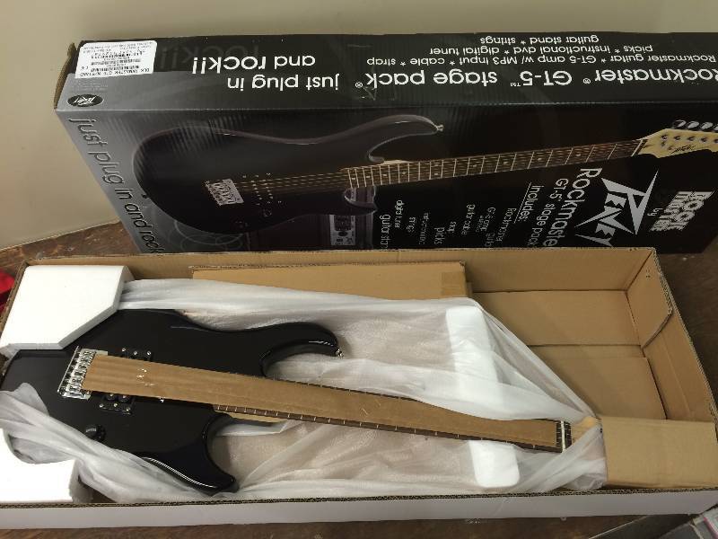 Peavey Rockmaster Electric Guitar retail $199