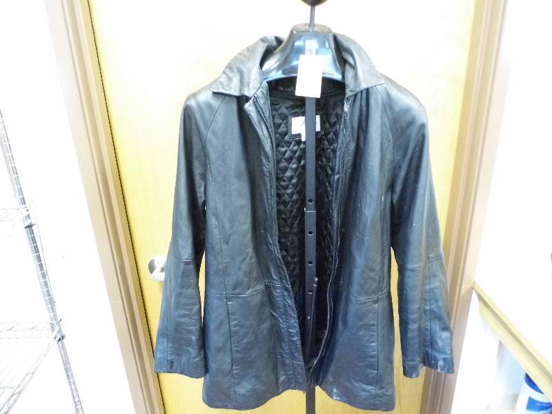 lot 8 image: Leather Jacket