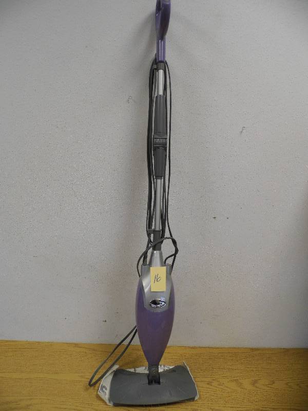 lot 16 image: Shark Steam Mop