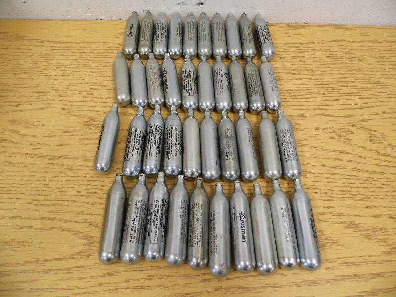 lot 34 image: 40 Crossman CO2 Canisters