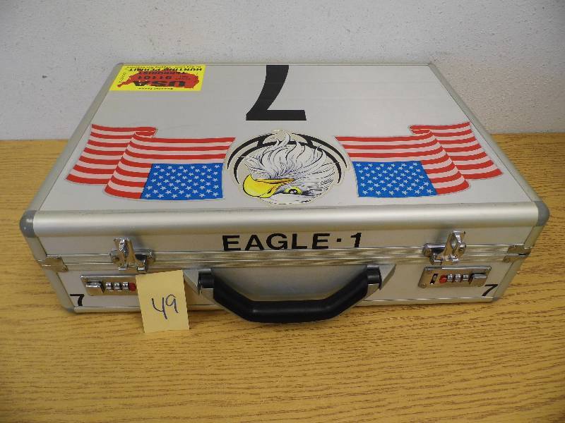 lot 49 image: Case with Motorola Flip Phone