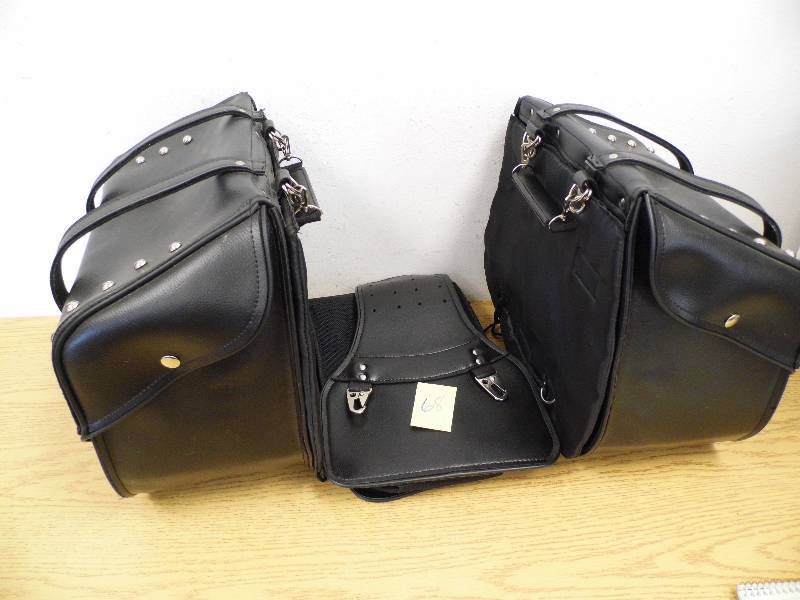 lot 68 image: New Diamond Plate Saddle Bags