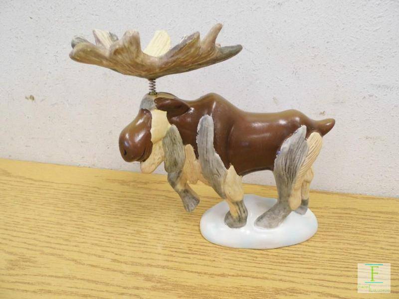 lot 3 image: 4 Piece Bobble Head Moose