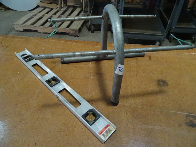 Wire Spool Feed and Level