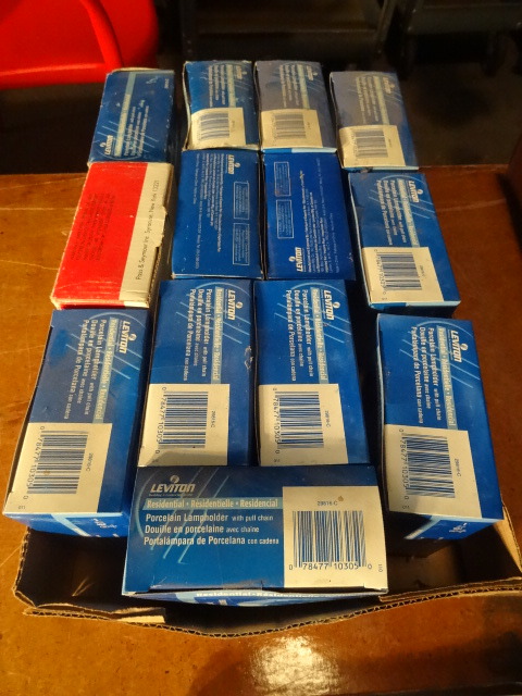 Tray of Keyless Fixtures