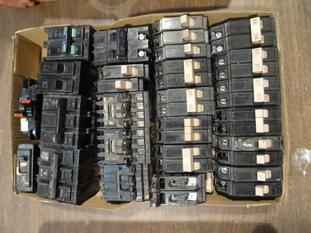 Tray of Misc Circuit Breakers