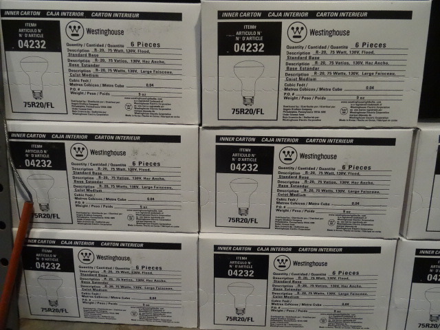 Shelf of 75R20Fl Lamps Qty 40 Misc