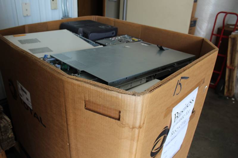 lot 15 image: Gaylord Box Lot of Used Electronics Including Computer Servers, Computer Towers, And More 631lbs Total Weight.