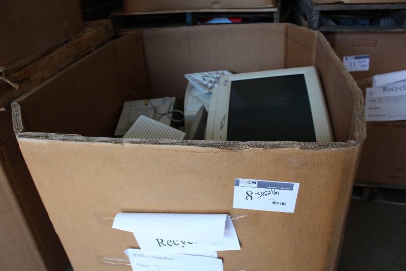 lot 8 image: Gaylord Box Lot of Used Electronics Including CRT Computer Monitors 382lbs Total Weight.