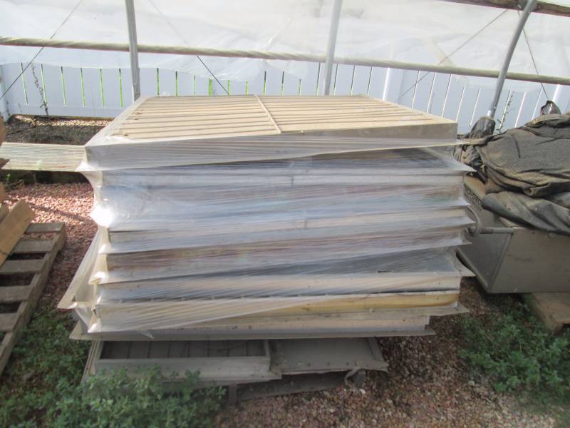 Tin Tops