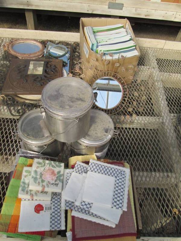 Garden Literature and Decorations